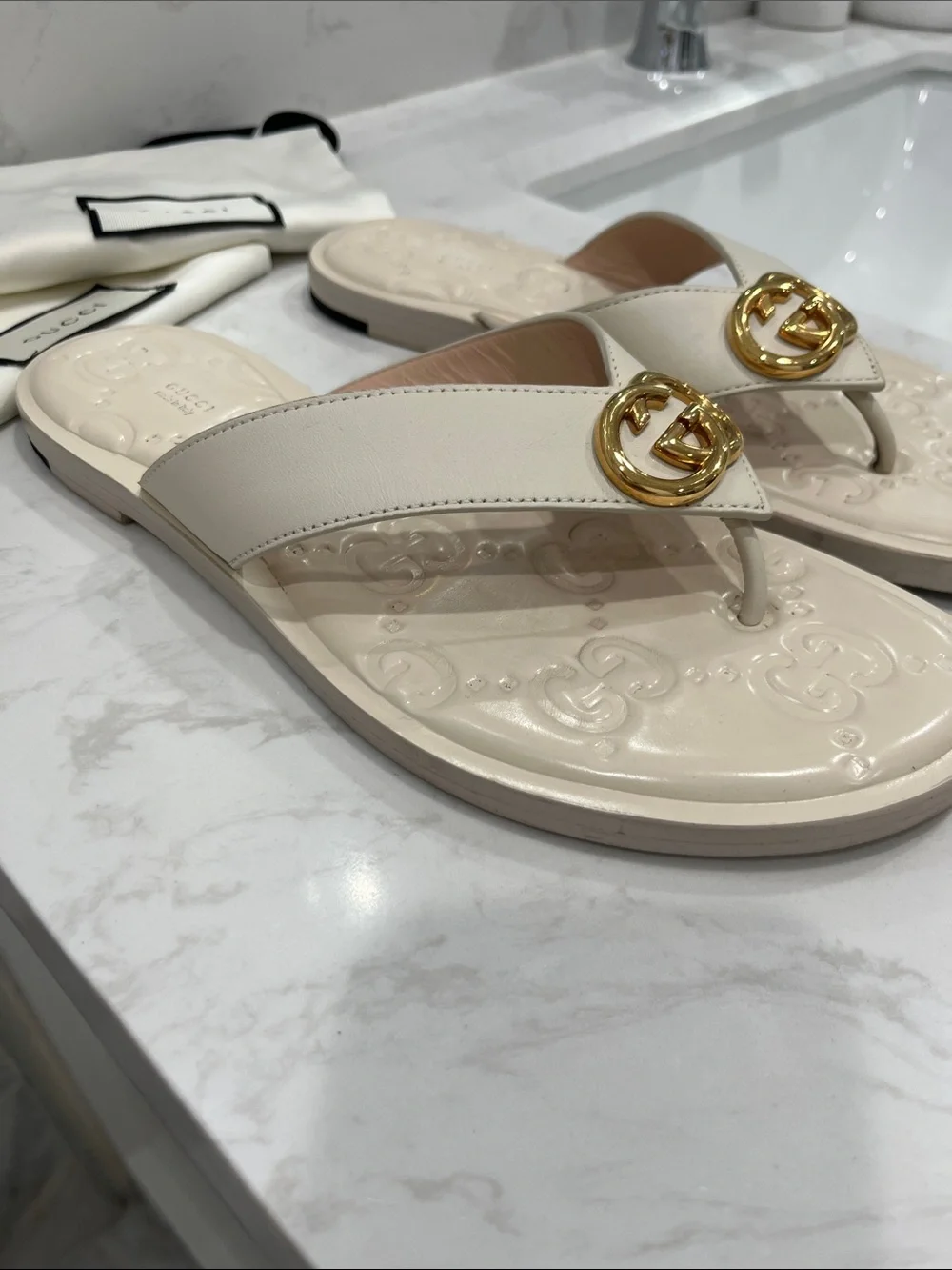 Gucci Cream Leather GG Gold Logo Thong Sandals